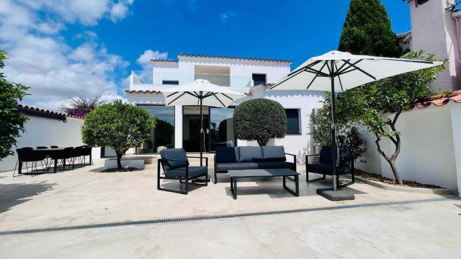 Вилла Casa Aloha Goertz Con Amarre Y Piscina - Hisp-288-67 Эмпуриабрава Дом отдыха