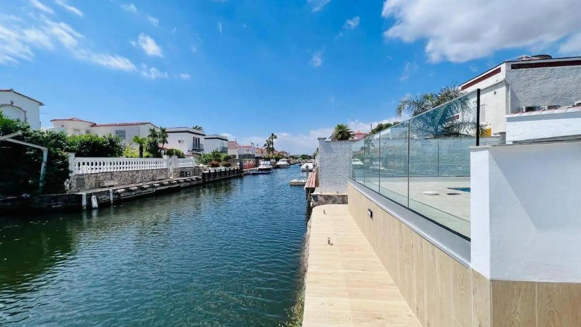 Вилла Casa Aloha Goertz Con Amarre Y Piscina - Hisp-288-67 Эмпуриабрава Испания